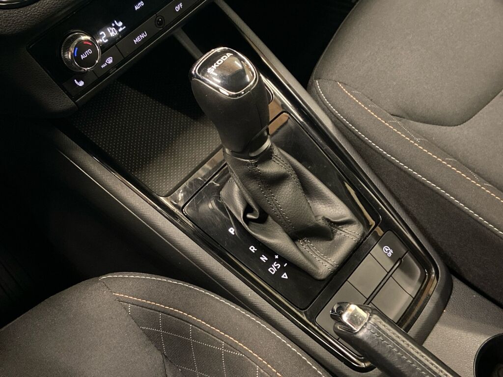 Skoda Kamiq 2019 Harmaa