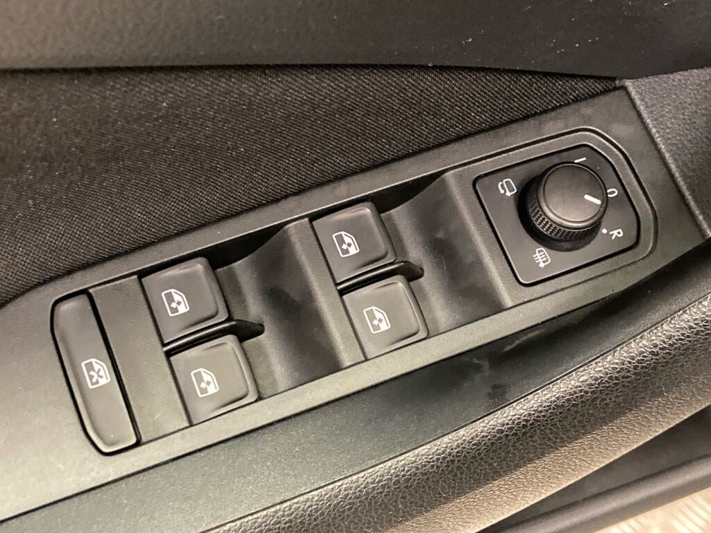 Skoda Kamiq 2019 Harmaa