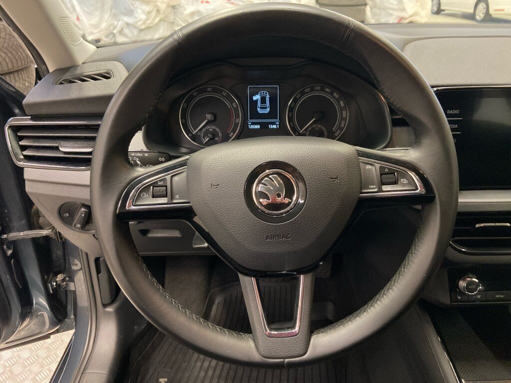 Skoda Kamiq 2019 Harmaa