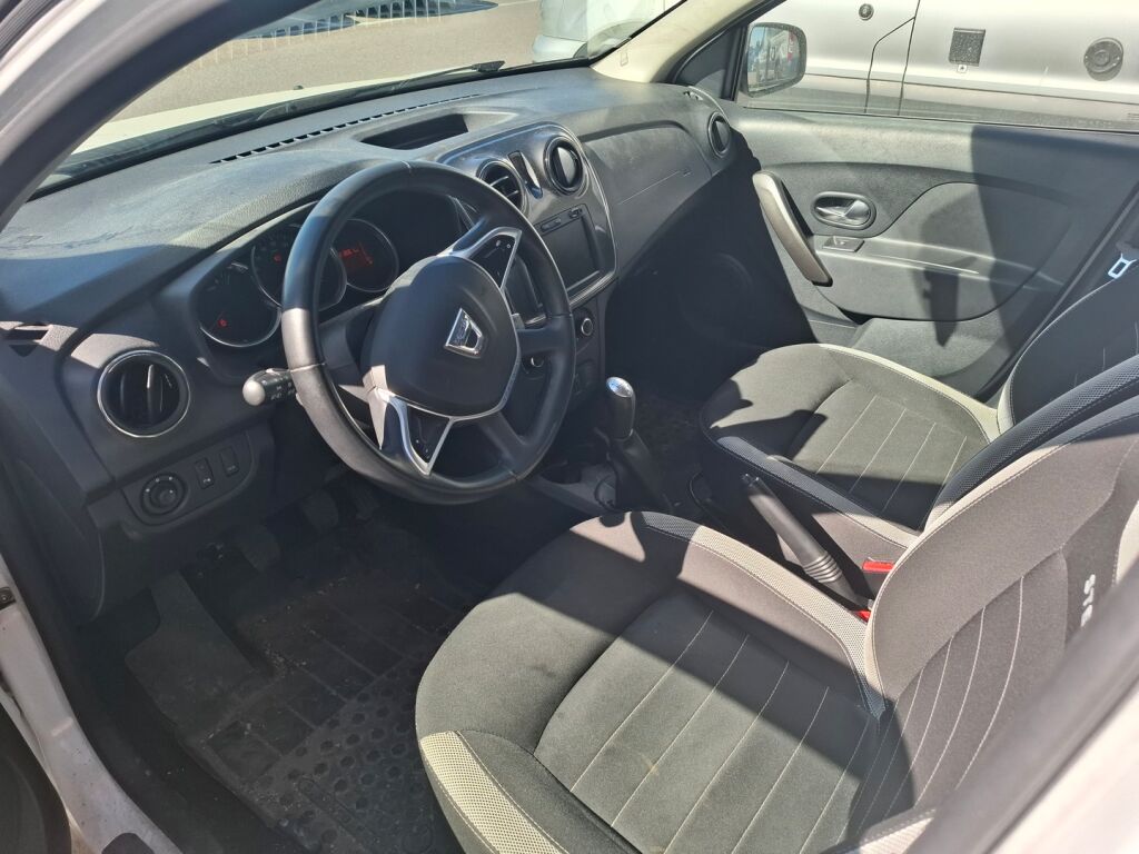 Dacia Sandero 2020 Valkoinen