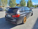 BMW 330 2014 Musta