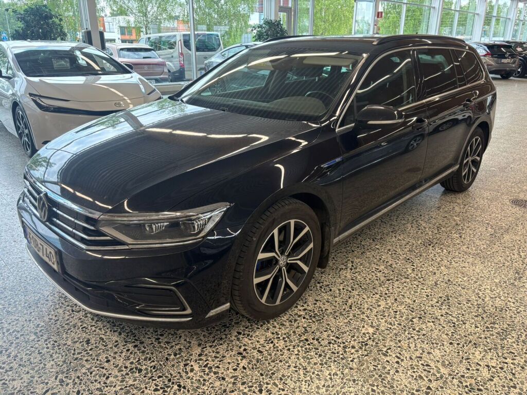 Volkswagen Passat 2019 Musta