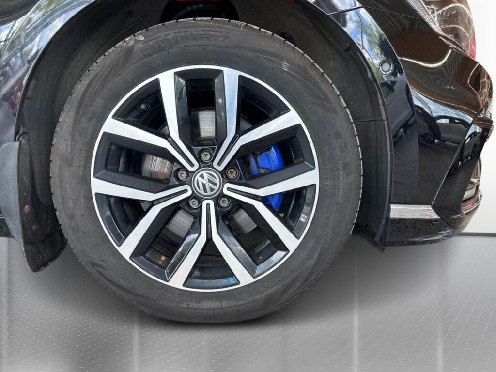 Volkswagen Passat 2019 Musta