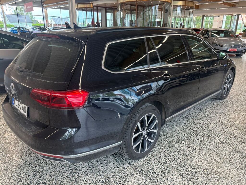 Volkswagen Passat 2019 Musta