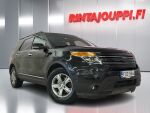 Ford Explorer 2011 met. musta