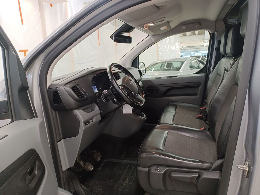 Opel Vivaro 2021 Harmaa