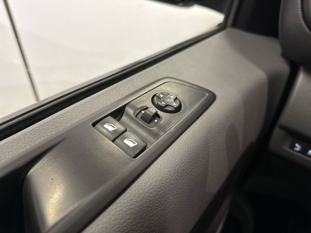 Opel Vivaro 2021 Harmaa