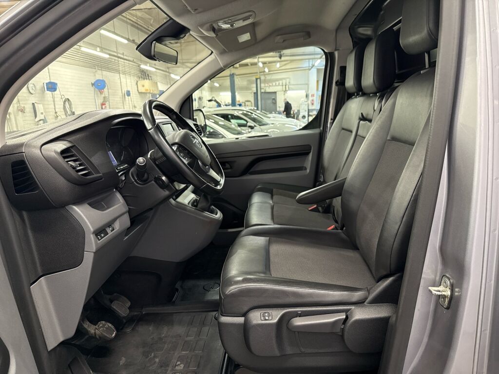 Opel Vivaro 2021 Harmaa