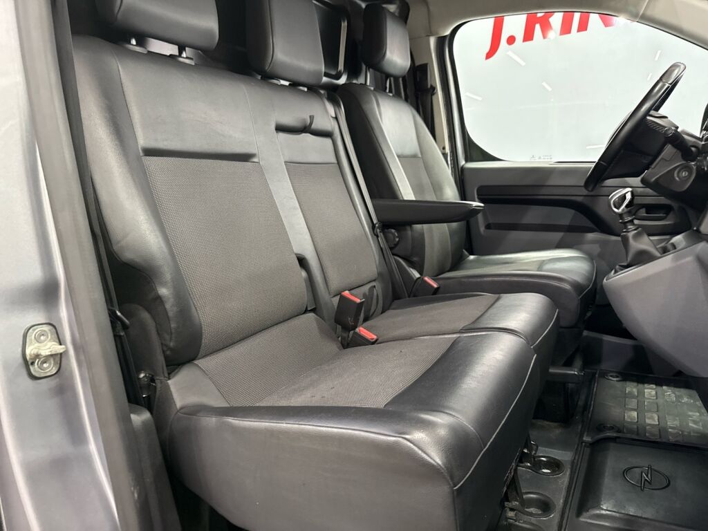 Opel Vivaro 2021 Harmaa
