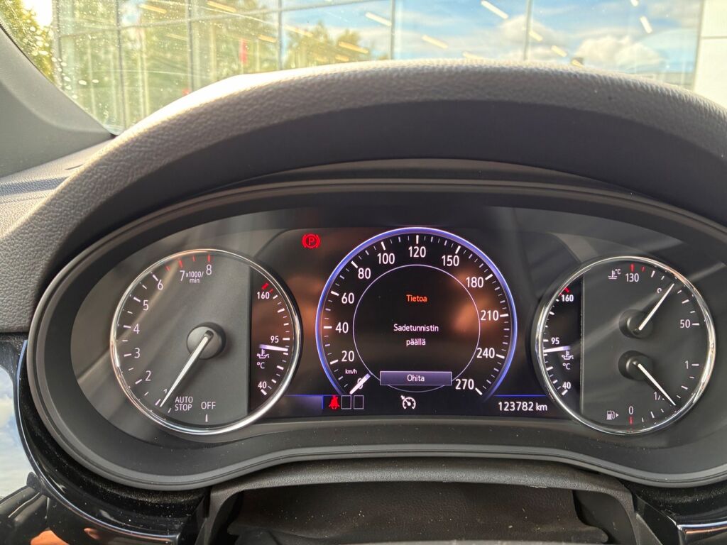 Opel Astra 2020 Punainen