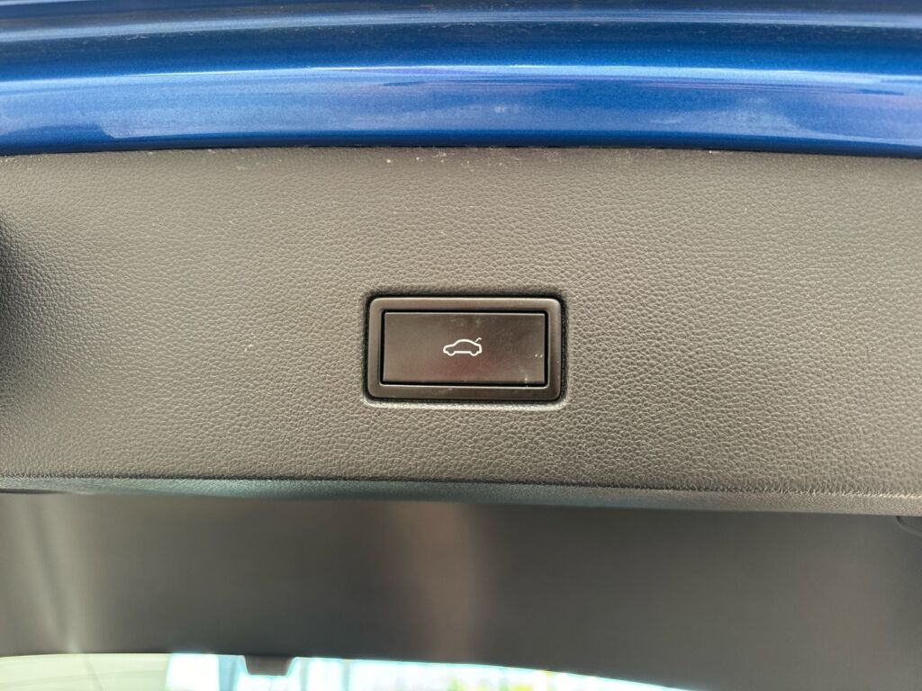 Volkswagen T-Roc 2019 Sininen