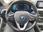 BMW 530 2022 Metallinhohto Musta