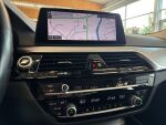 BMW 530 2022 Metallinhohto Musta