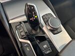 BMW 530 2022 Metallinhohto Musta