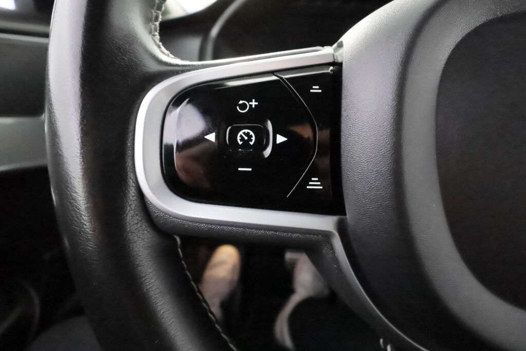 Volvo XC90 2020 Sininen