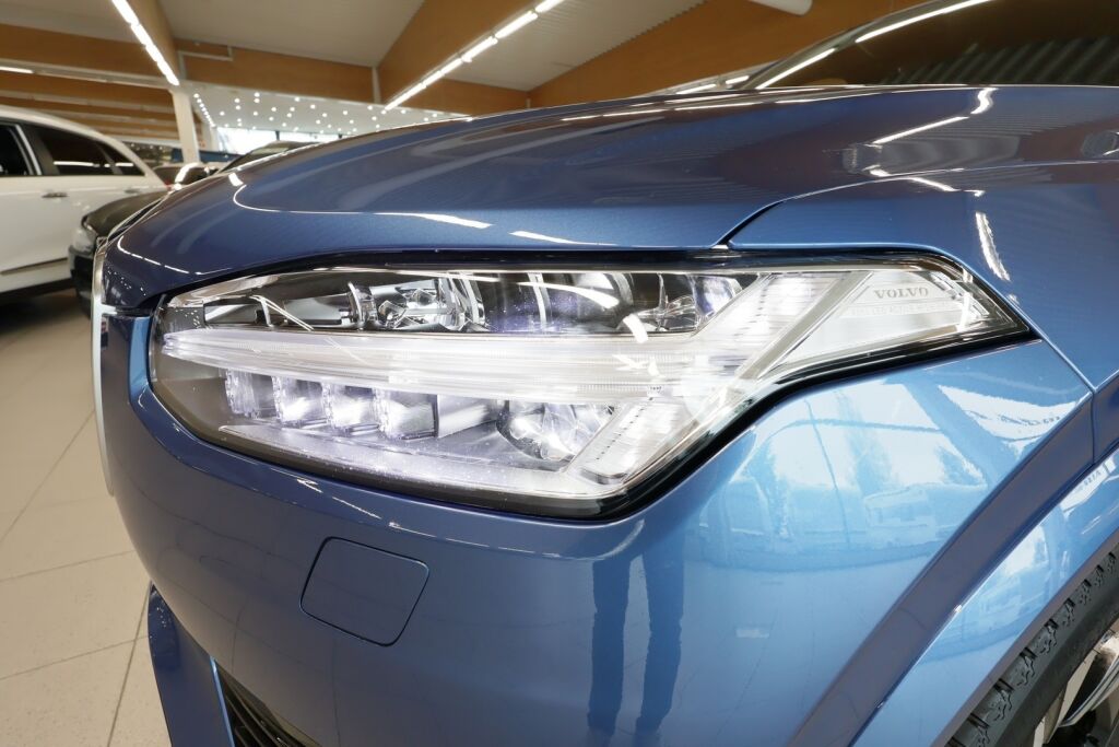 Volvo XC90 2020 Sininen