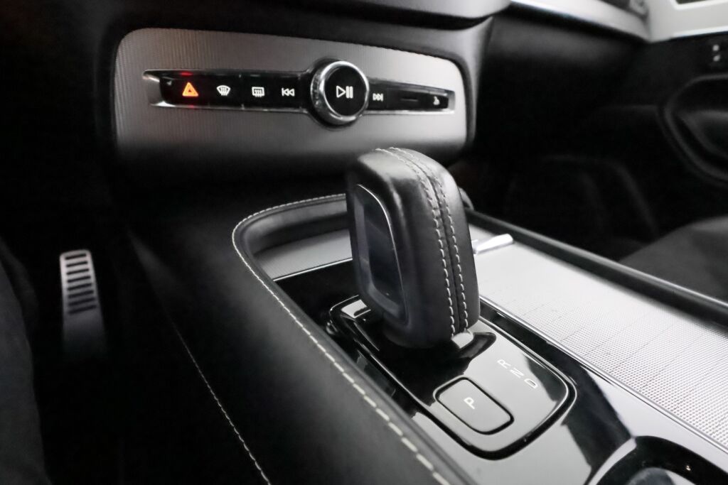 Volvo XC90 2020 Sininen