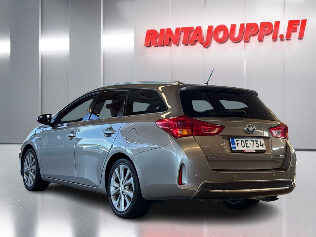 Toyota Auris 2014 Ruskea (beige)