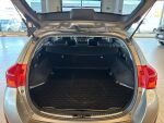 Toyota Auris 2014 Ruskea (beige)