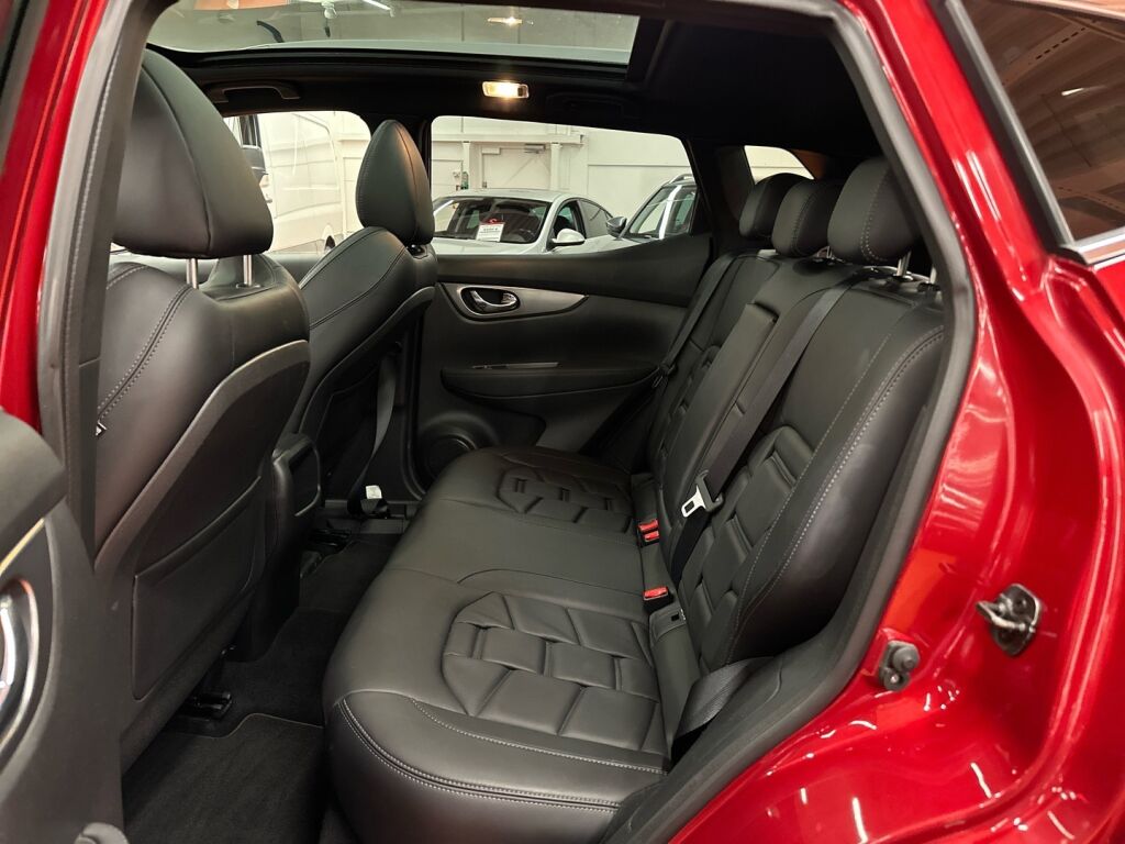 Nissan Qashqai 2019 Punainen