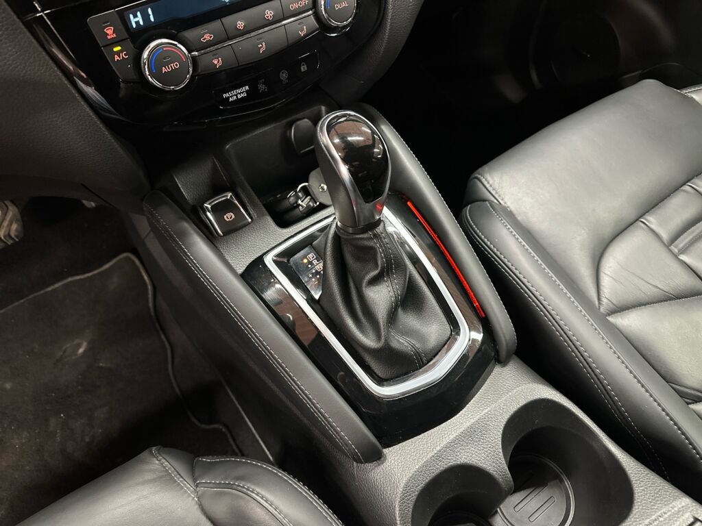 Nissan Qashqai 2019 Punainen