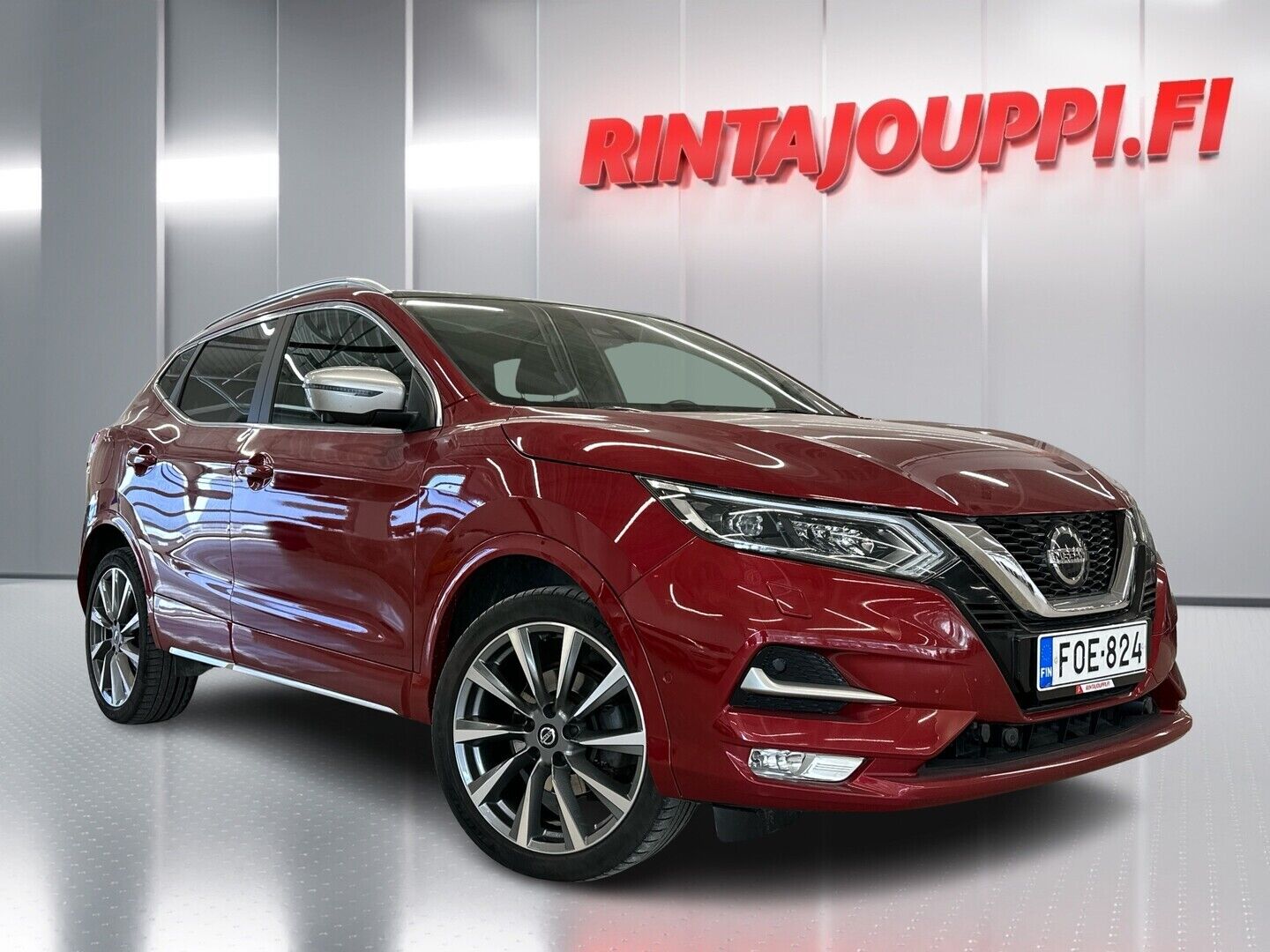 Punainen Nissan Qashqai