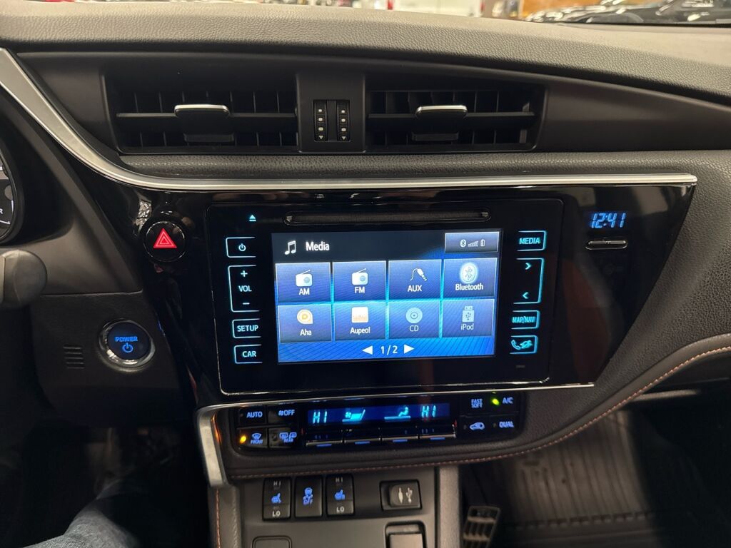 Toyota Auris 2016 Valkoinen