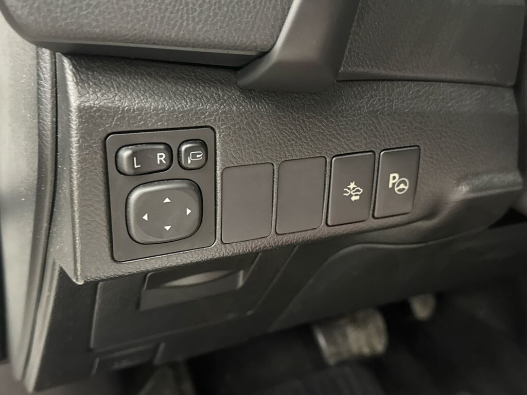 Toyota Auris 2016 Valkoinen