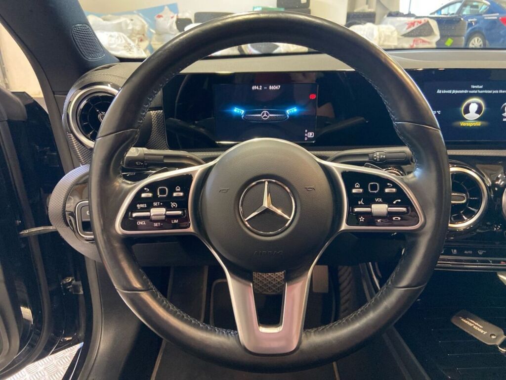 Mercedes-Benz CLA 2020 Musta