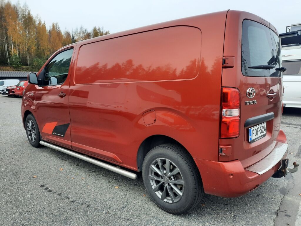 Toyota Proace 2019 Oranssi
