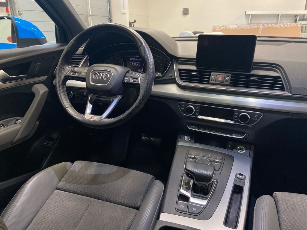 Audi Q5 2020 Sininen