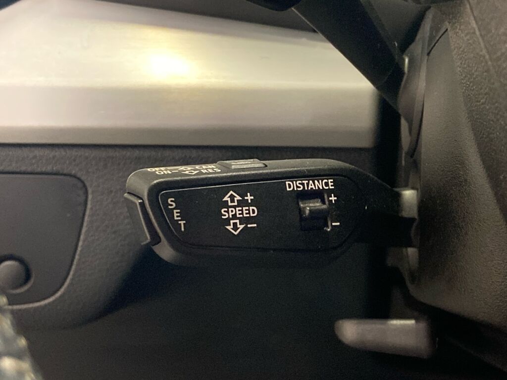 Audi Q5 2020 Sininen