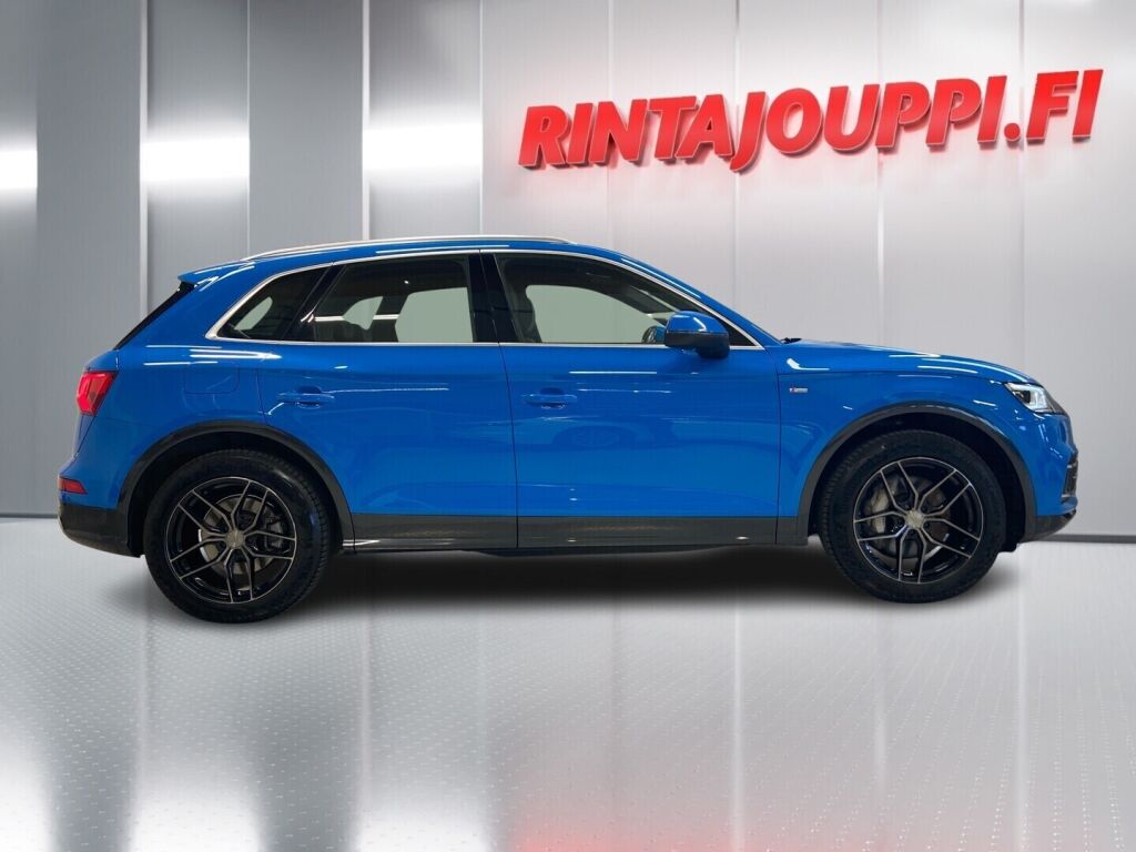 Audi Q5 2020 Sininen