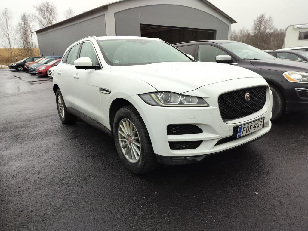 Jaguar F-PACE 2019 Valkoinen