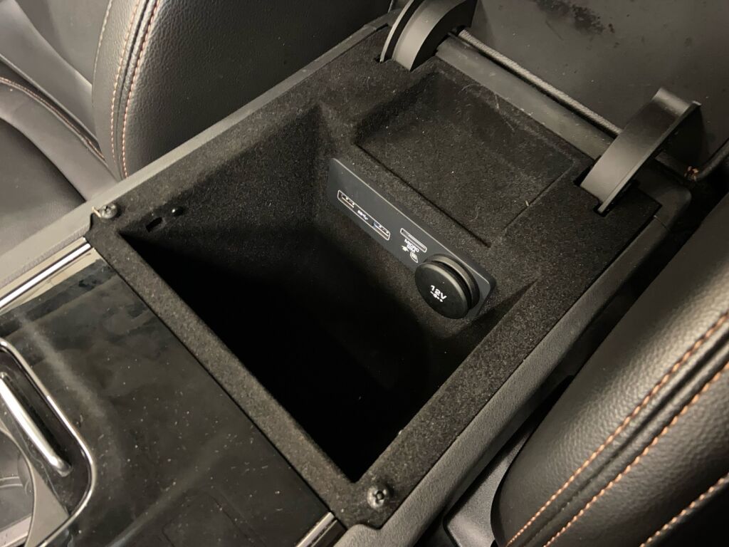 Jaguar F-PACE 2019 Valkoinen