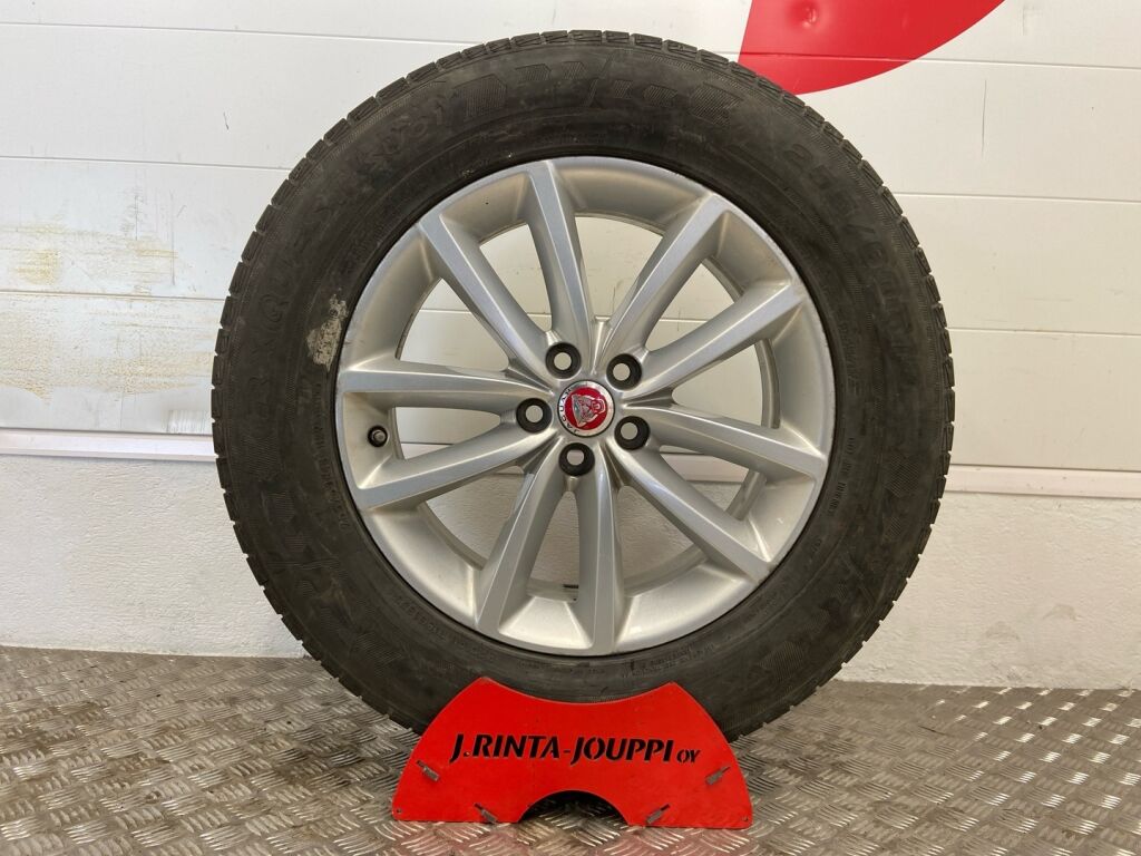 Jaguar F-PACE 2019 Valkoinen