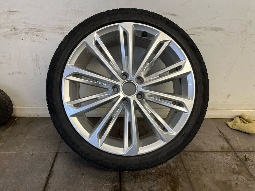 Volkswagen Passat 2016 Met. Sininen