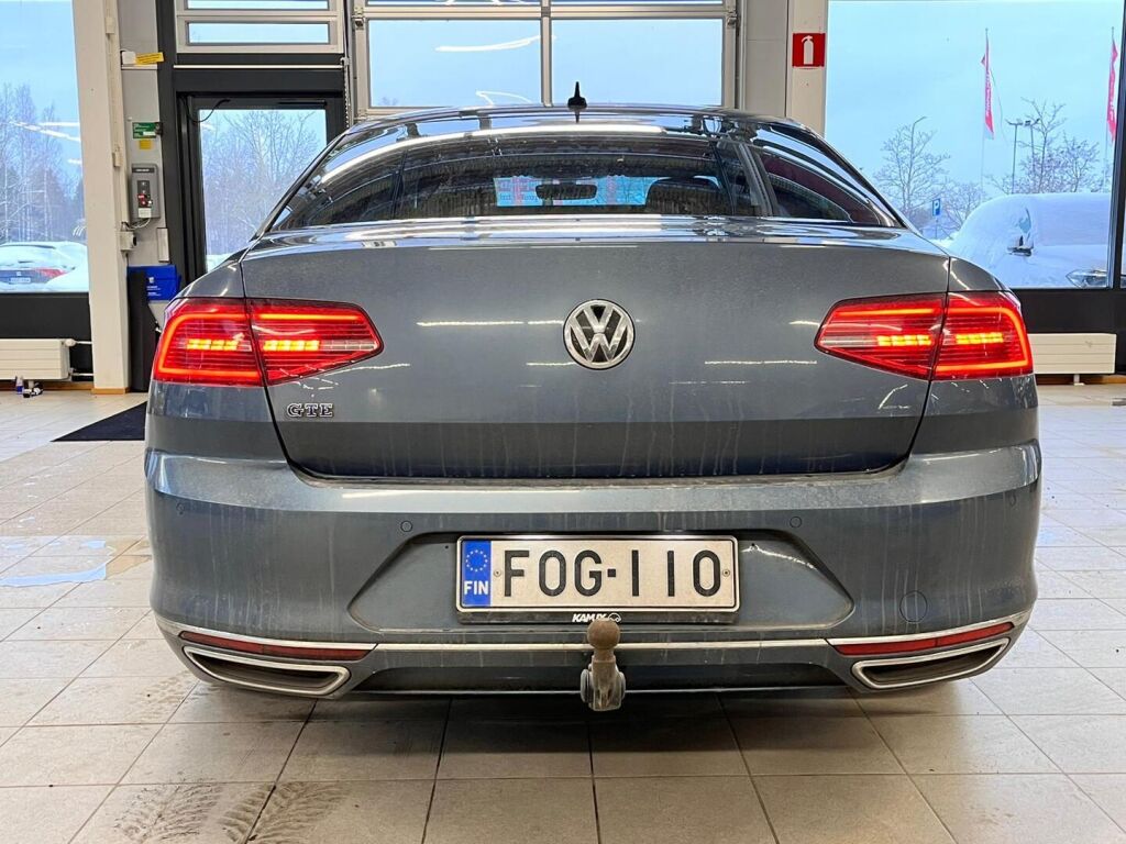 Volkswagen Passat 2016 Met. Sininen