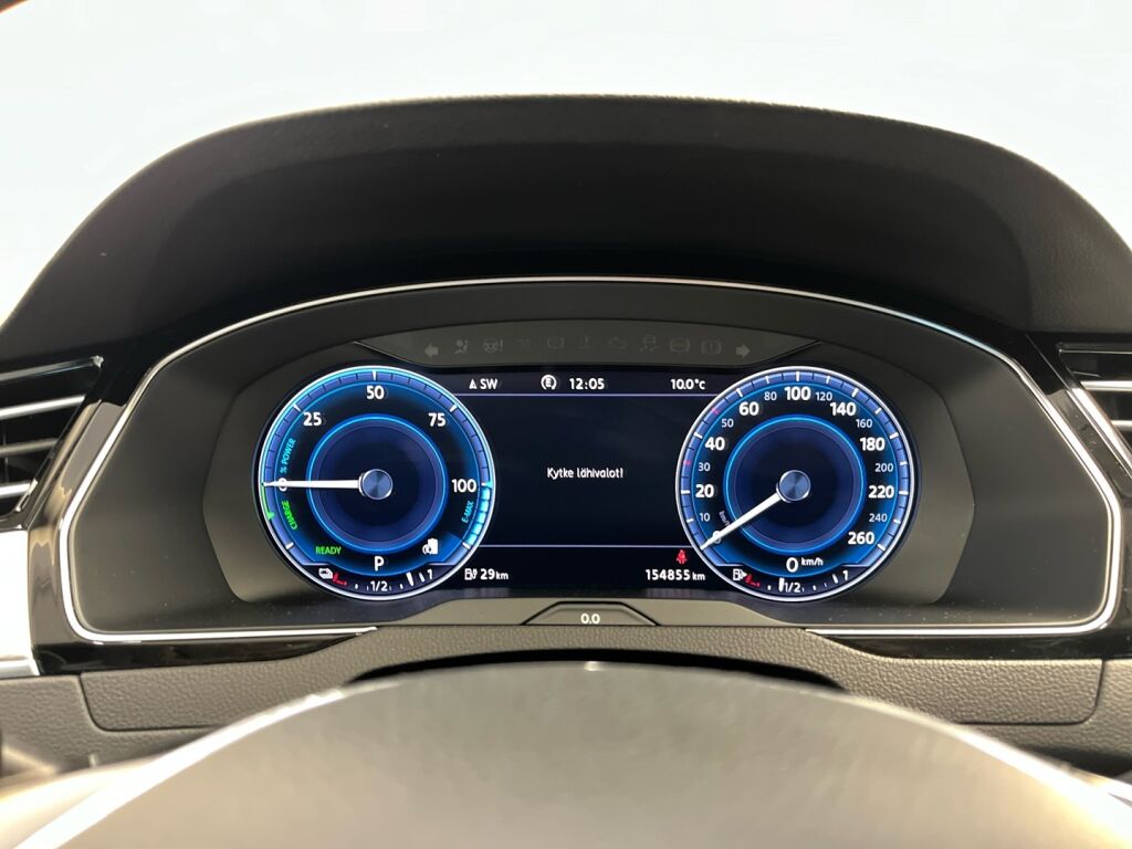 Volkswagen Passat 2016 Met. Sininen