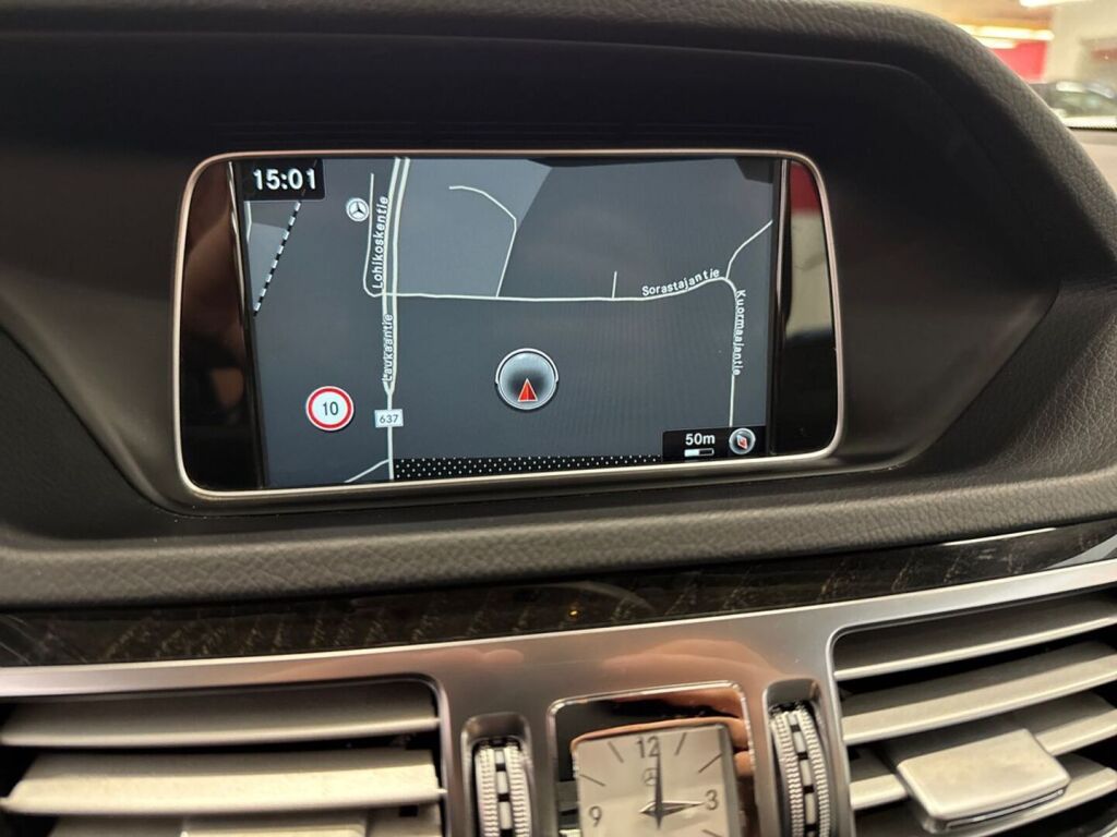 Mercedes-Benz E 2016 Musta