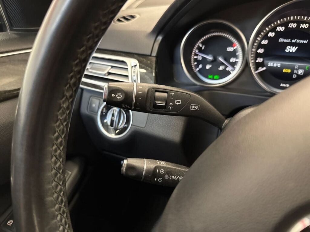 Mercedes-Benz E 2016 Musta