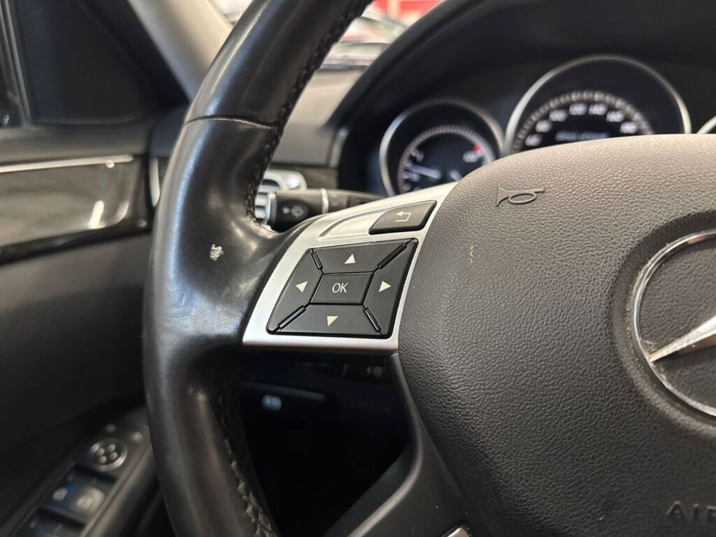 Mercedes-Benz E 2016 Musta