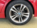 BMW 330 2016 Punainen