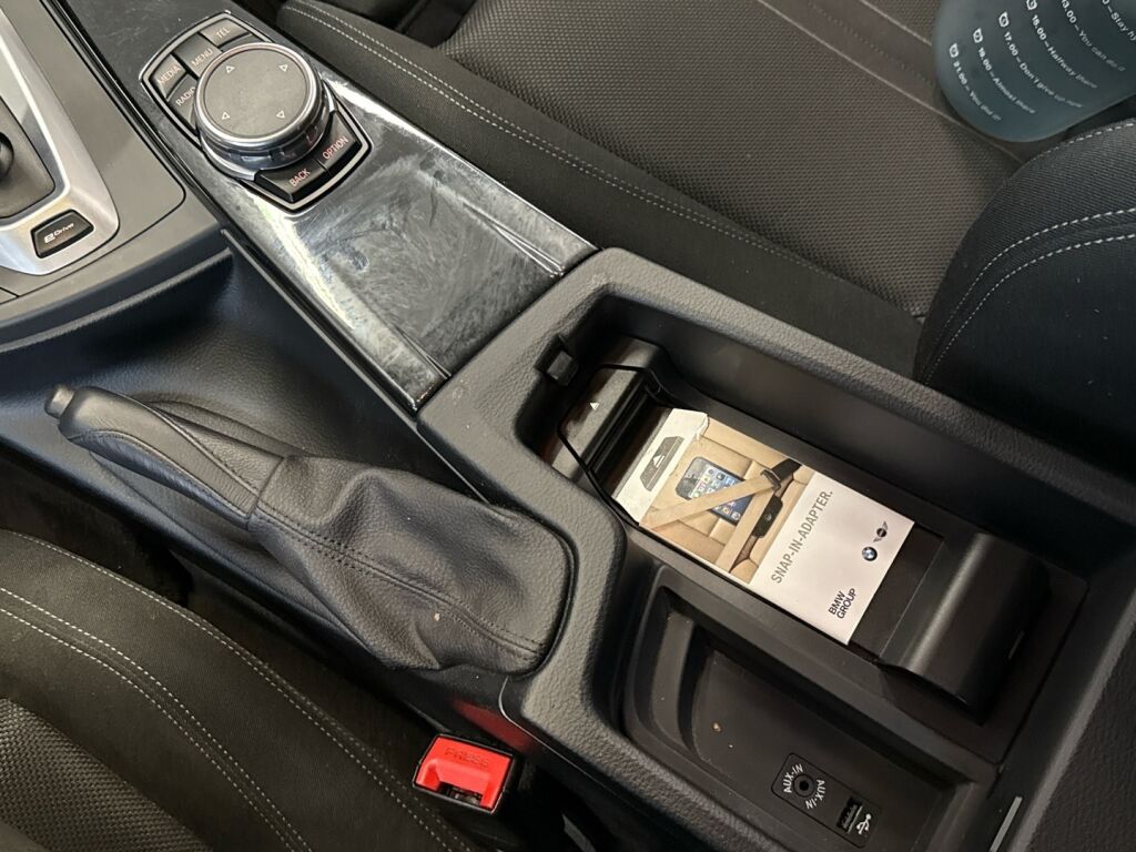 BMW 330 2016 Punainen