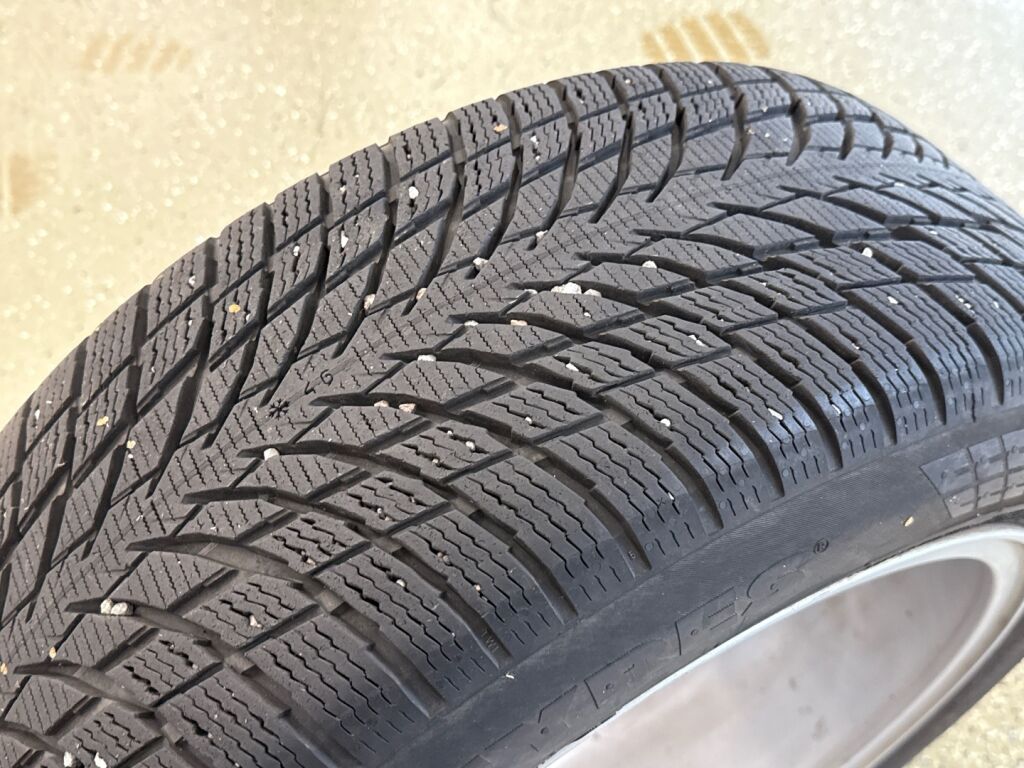 BMW 330 2016 Punainen