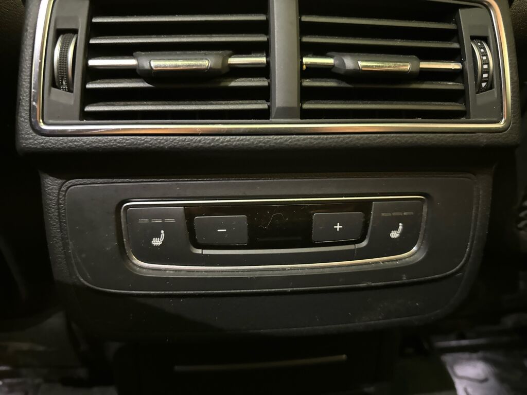 Audi Q7 2017 Harmaa