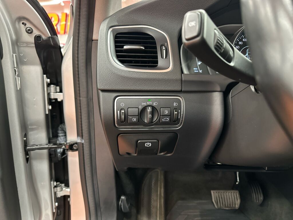 Volvo S60 2016 Harmaa