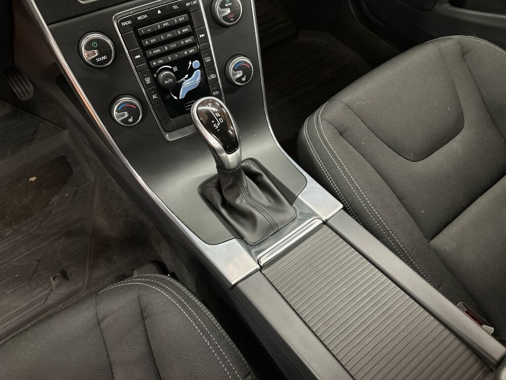 Volvo S60 2016 Harmaa