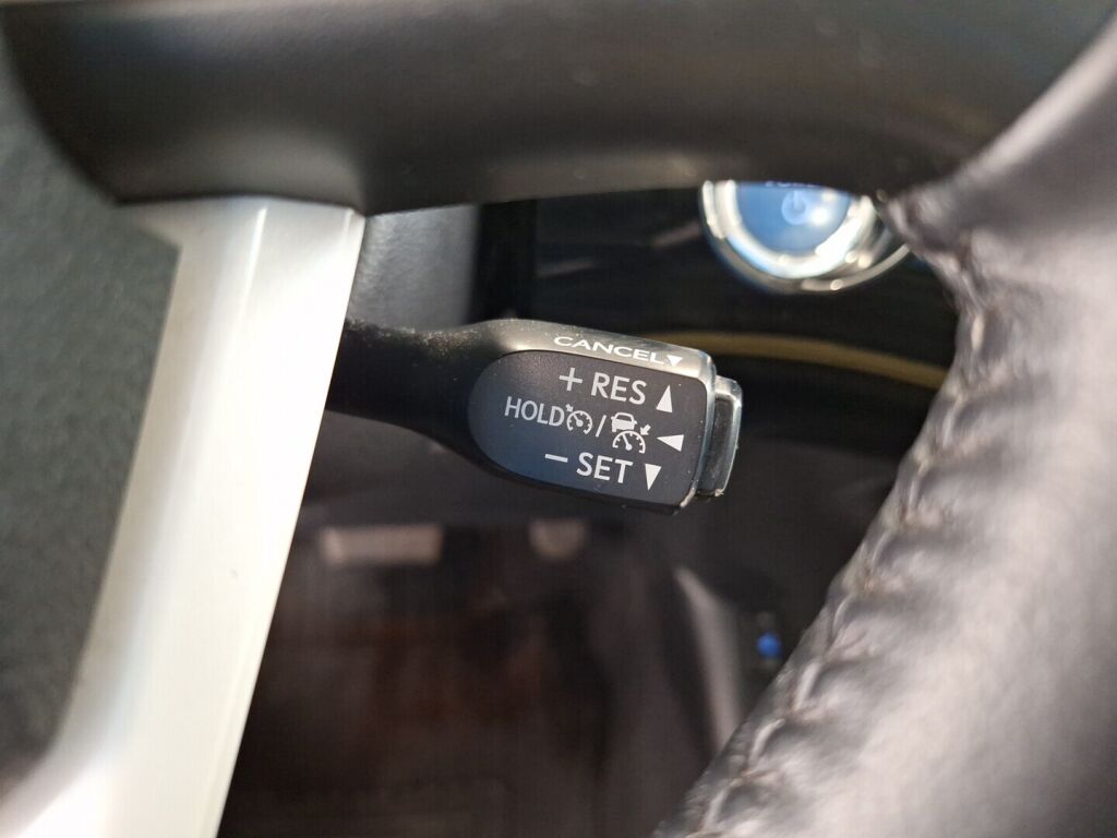 Toyota Prius 2016 Valkoinen