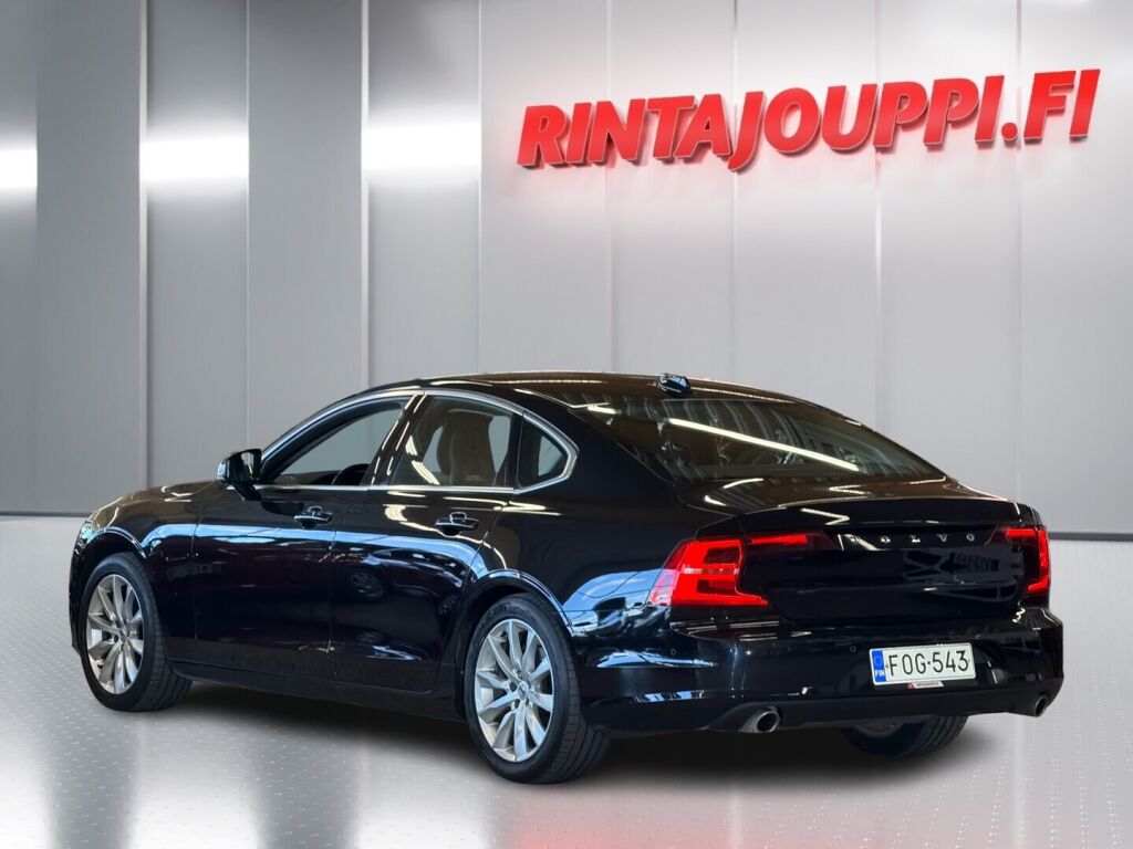 Volvo S90 2018 Musta